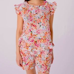 NWT Matching Eyelet Set